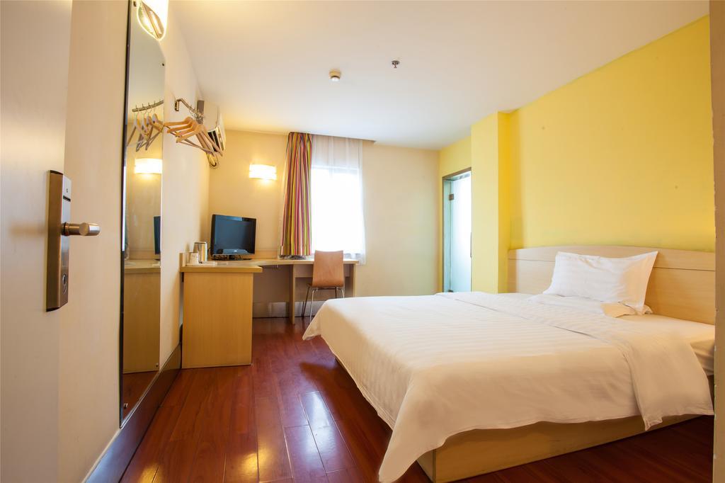 7Days Inn Qingdao Wusi Square Middle Xianggang Road Extérieur photo