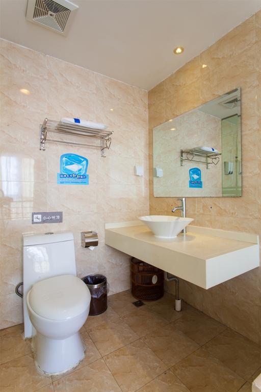 7Days Inn Qingdao Wusi Square Middle Xianggang Road Extérieur photo