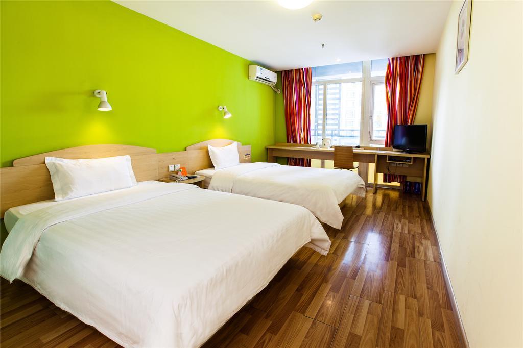 7Days Inn Qingdao Wusi Square Middle Xianggang Road Extérieur photo